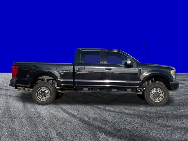 Used 2021 Ford F250 XLT w/ FX4 Off-Road Package image 3