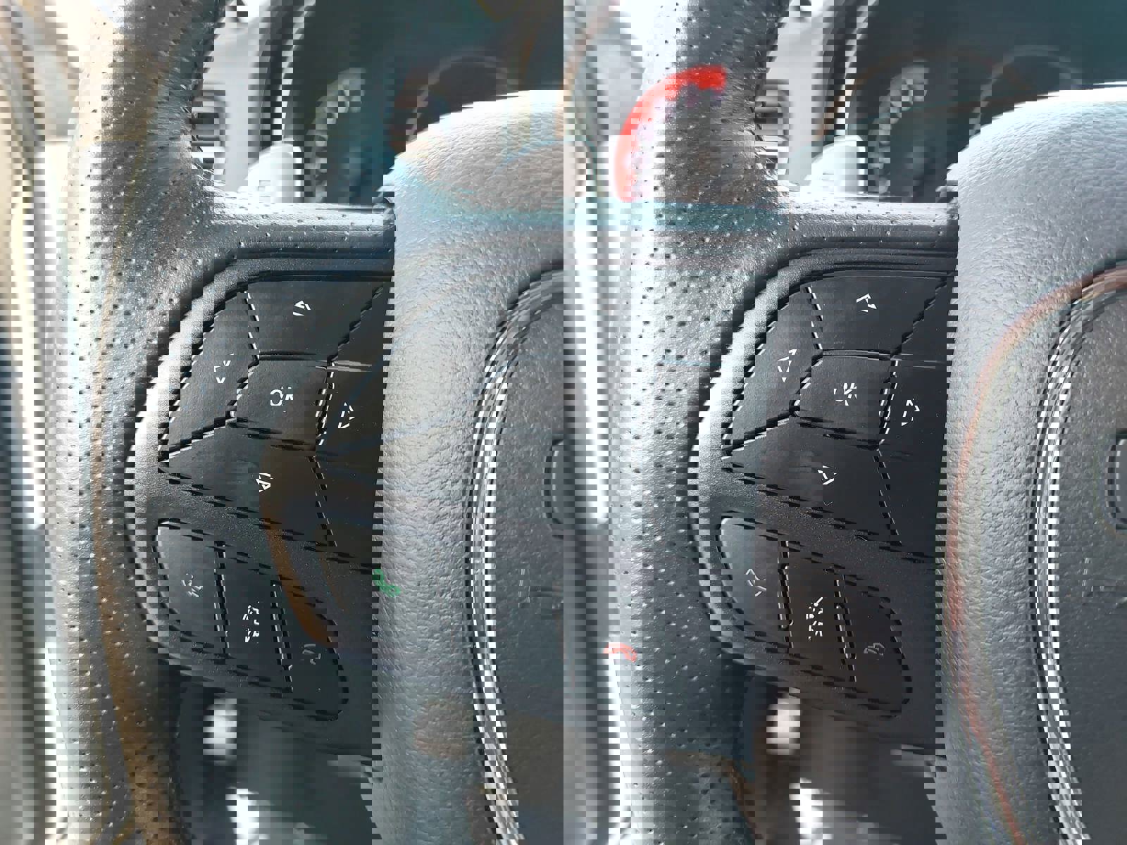 Used 2024 Dodge Durango GT image 18