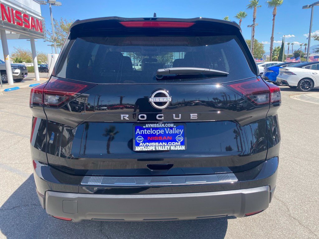 New 2026 Nissan Rogue SV FWD image 6