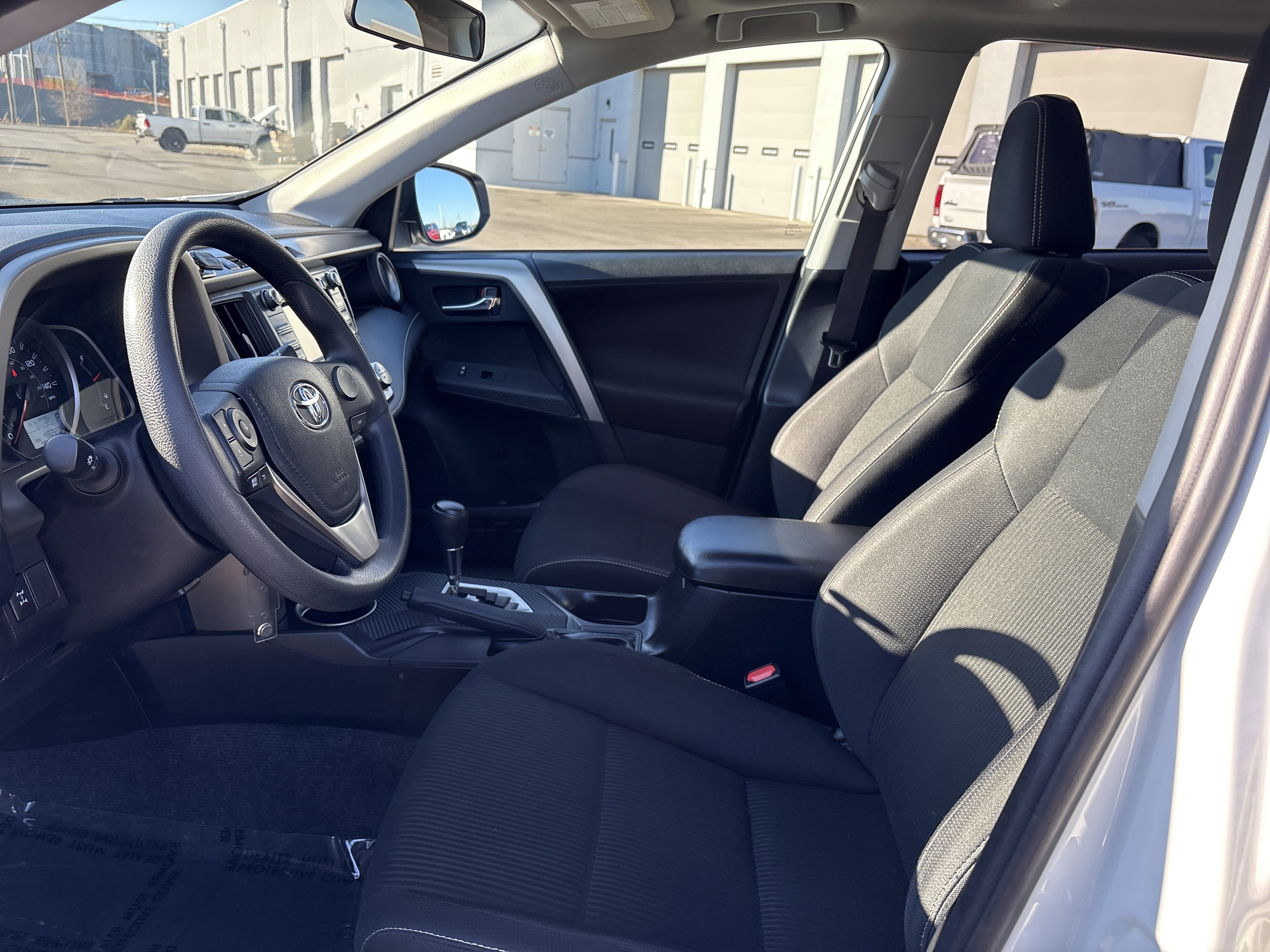 Used 2015 Toyota RAV4 XLE image 15