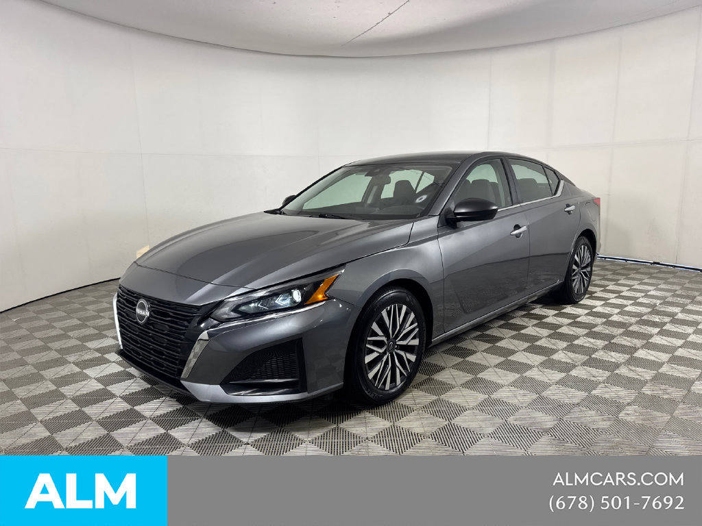 Used 2025 Nissan Altima 2.5 SV FWD image 1