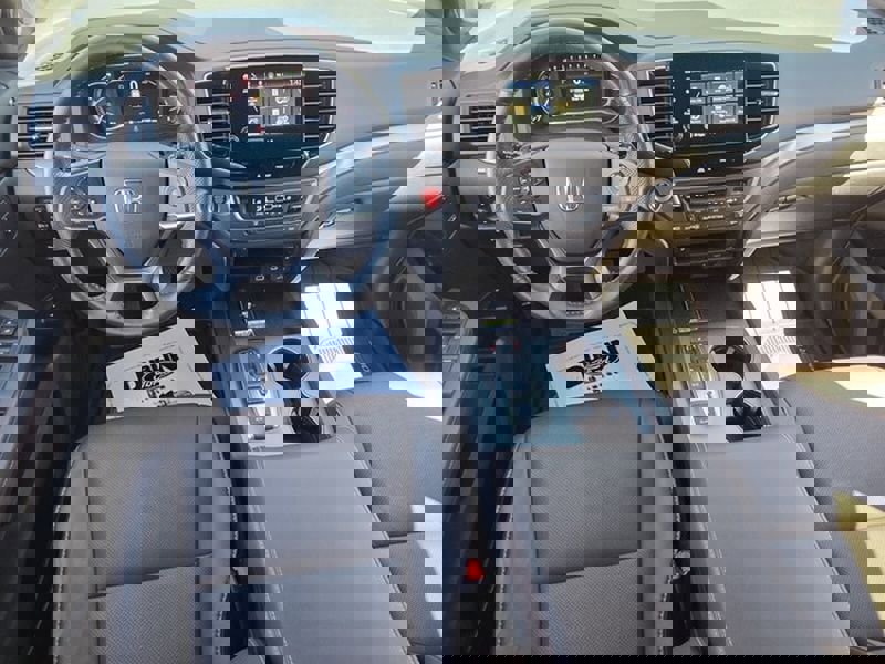 Used 2025 Honda Passport EX-L image 10