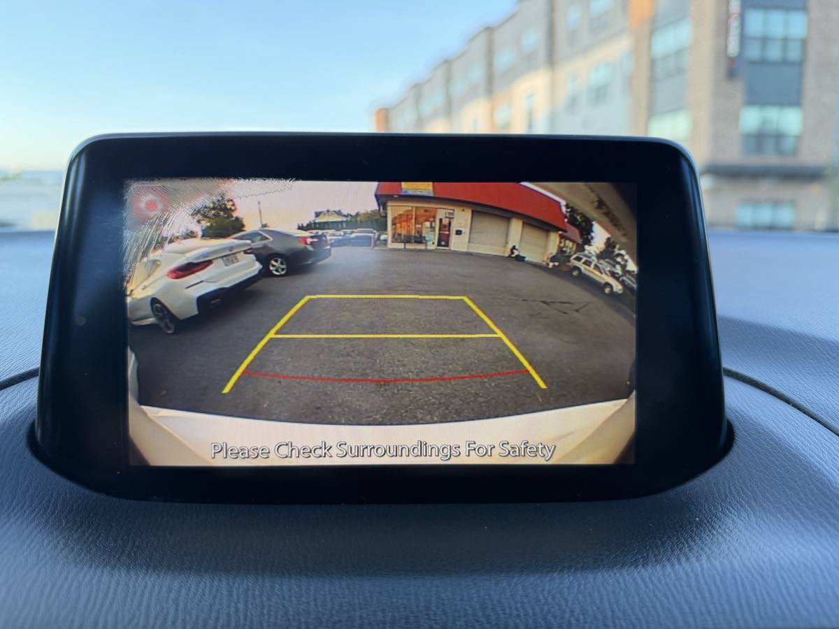 Used 2017 MAZDA MAZDA3 Touring FWD image 18