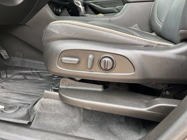 Used 2023 Chevrolet Traverse Premier w/ LPO, Floor Liner Package FWD image 43