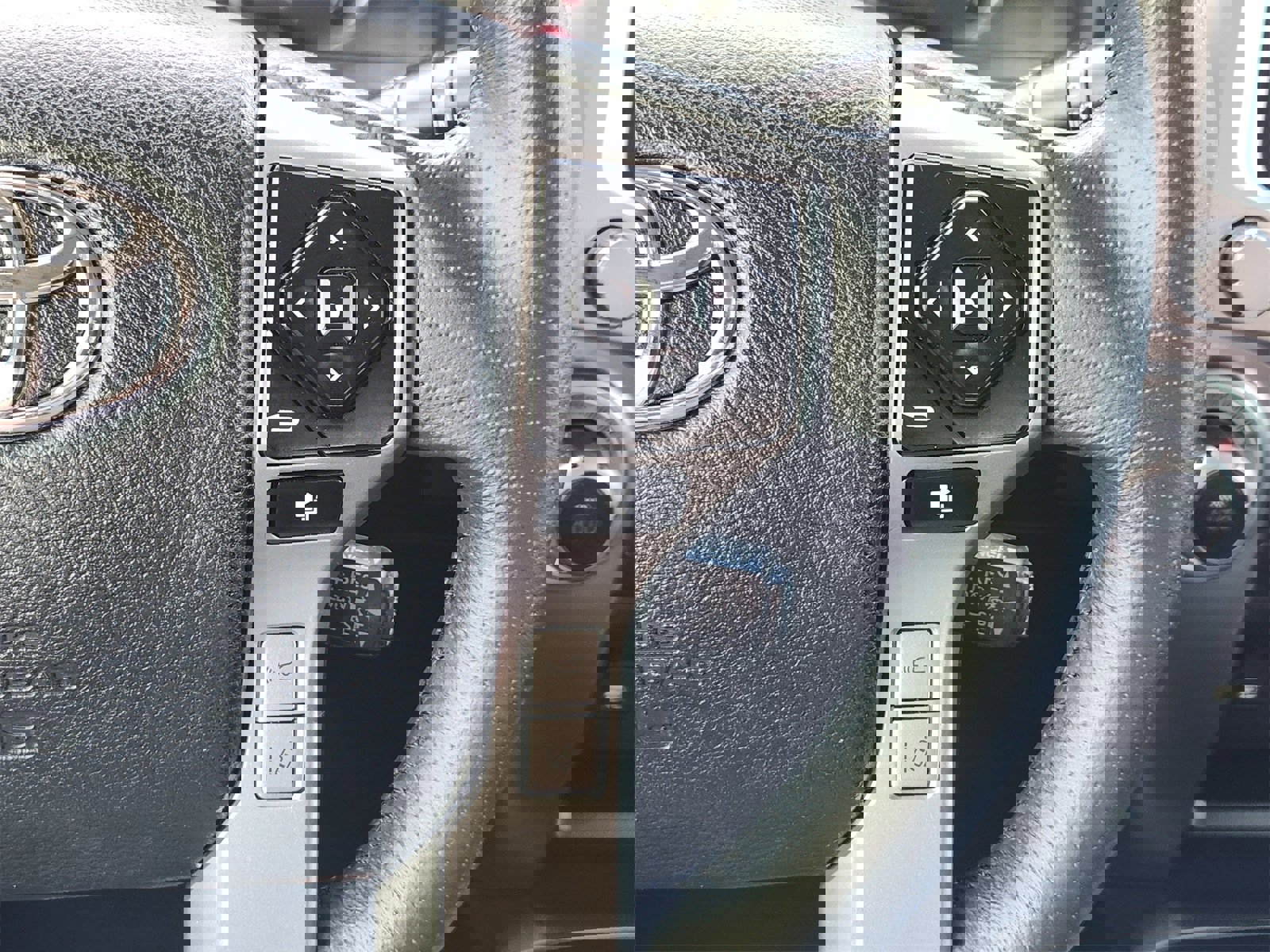 Used 2022 Toyota 4Runner Limited image 42