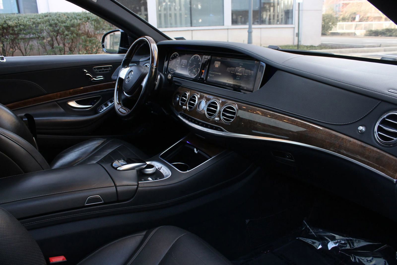 Used 2015 Mercedes-Benz S 550 4MATIC Sedan image 30
