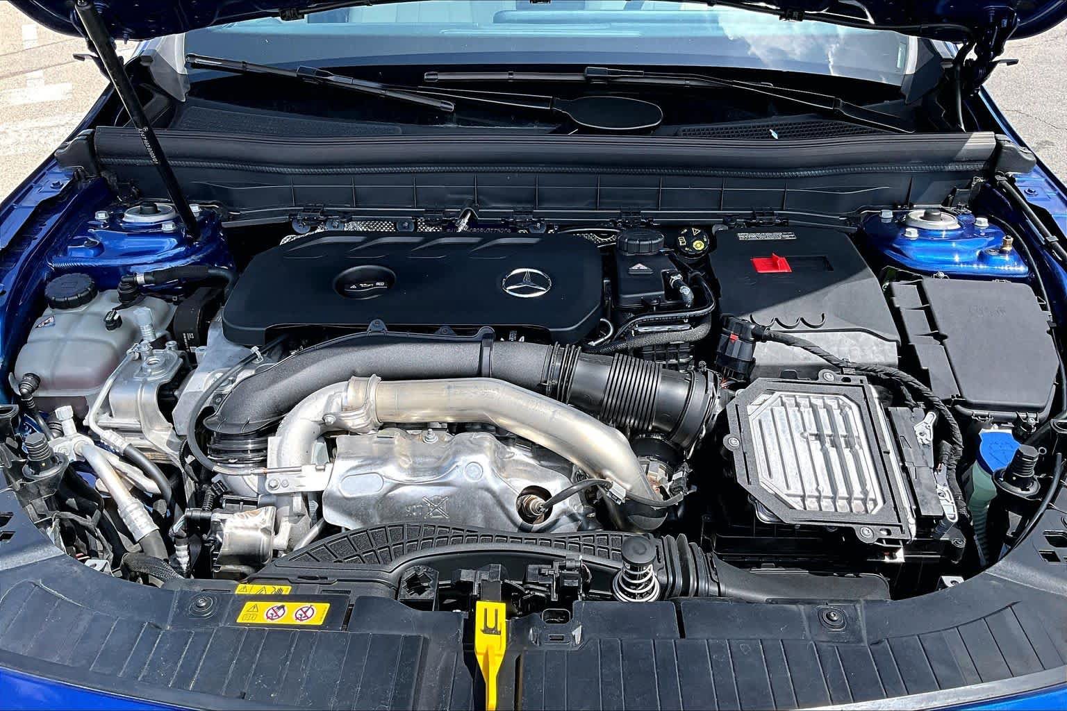 Certified 2024 Mercedes-Benz GLB 250 image 32