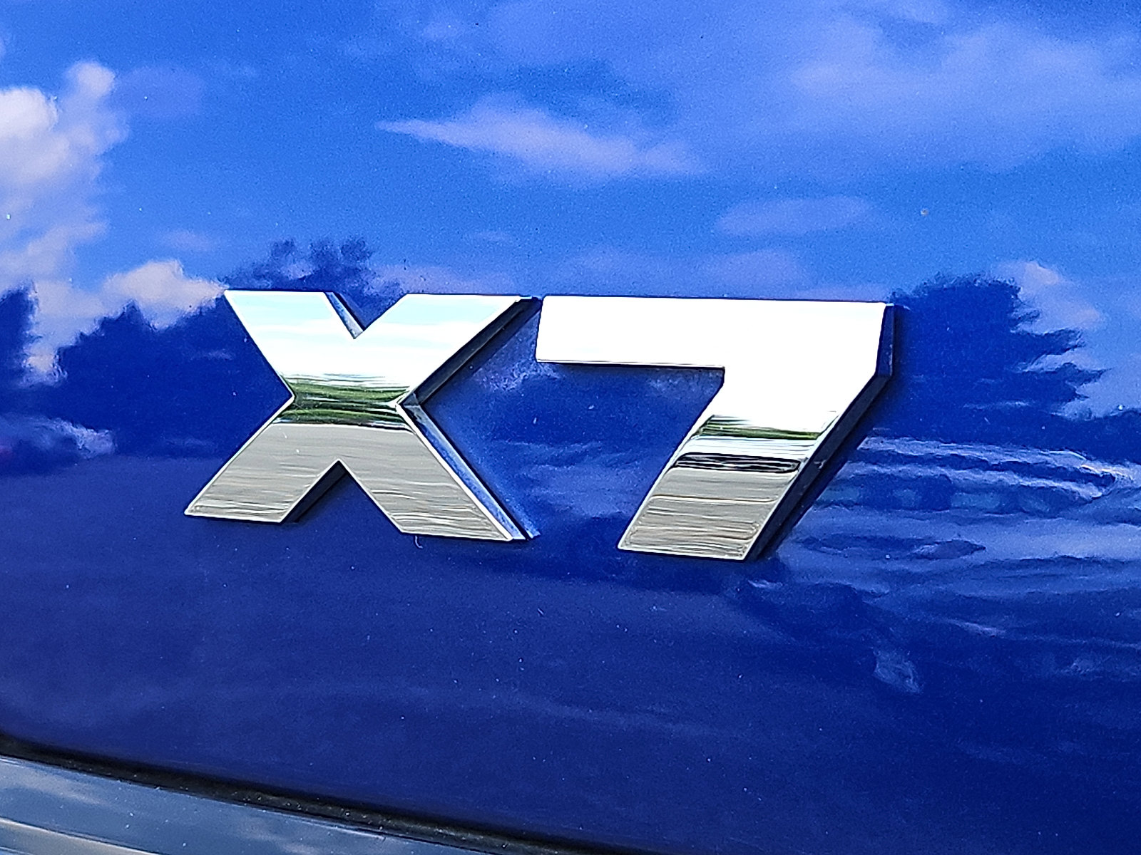 Used 2024 BMW X7 M60i w/ Executive Package image 31