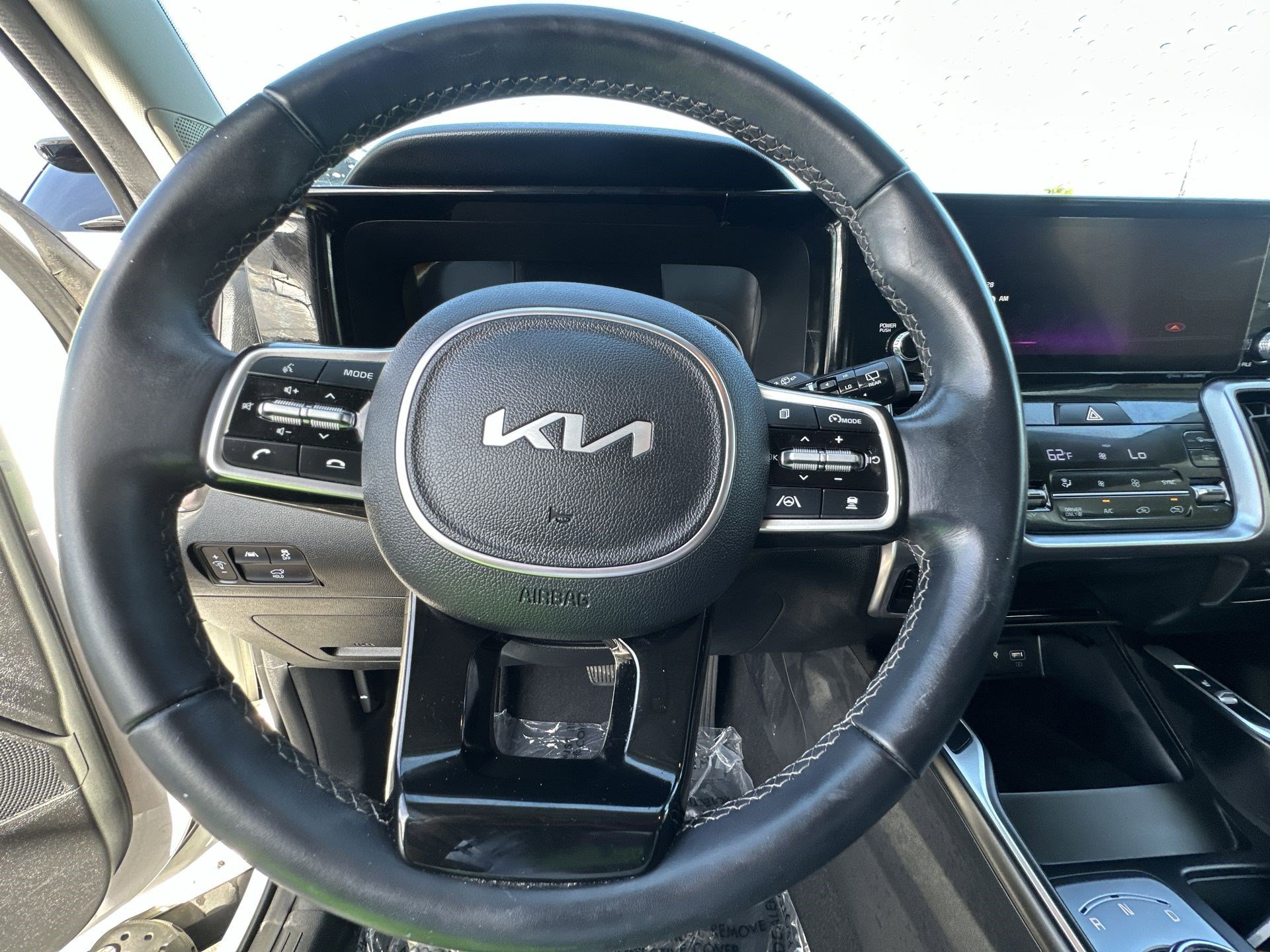 Used 2022 Kia Sorento EX image 11