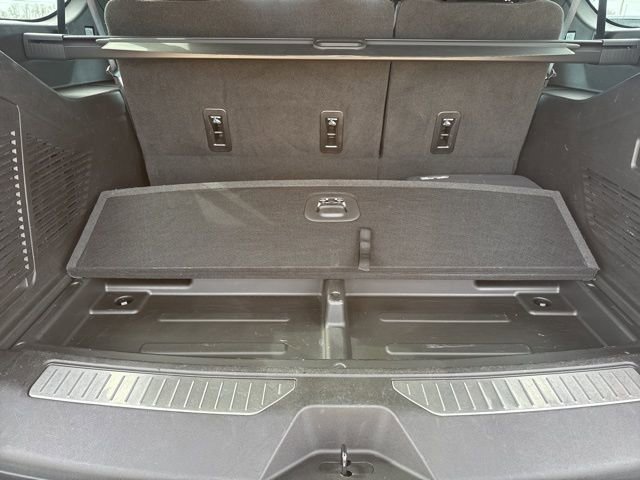 Used 2022 GMC Yukon XL Denali image 45