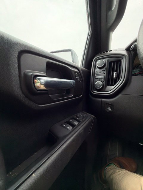 Used 2023 Chevrolet Silverado 1500 Custom AWD/4WD image 22