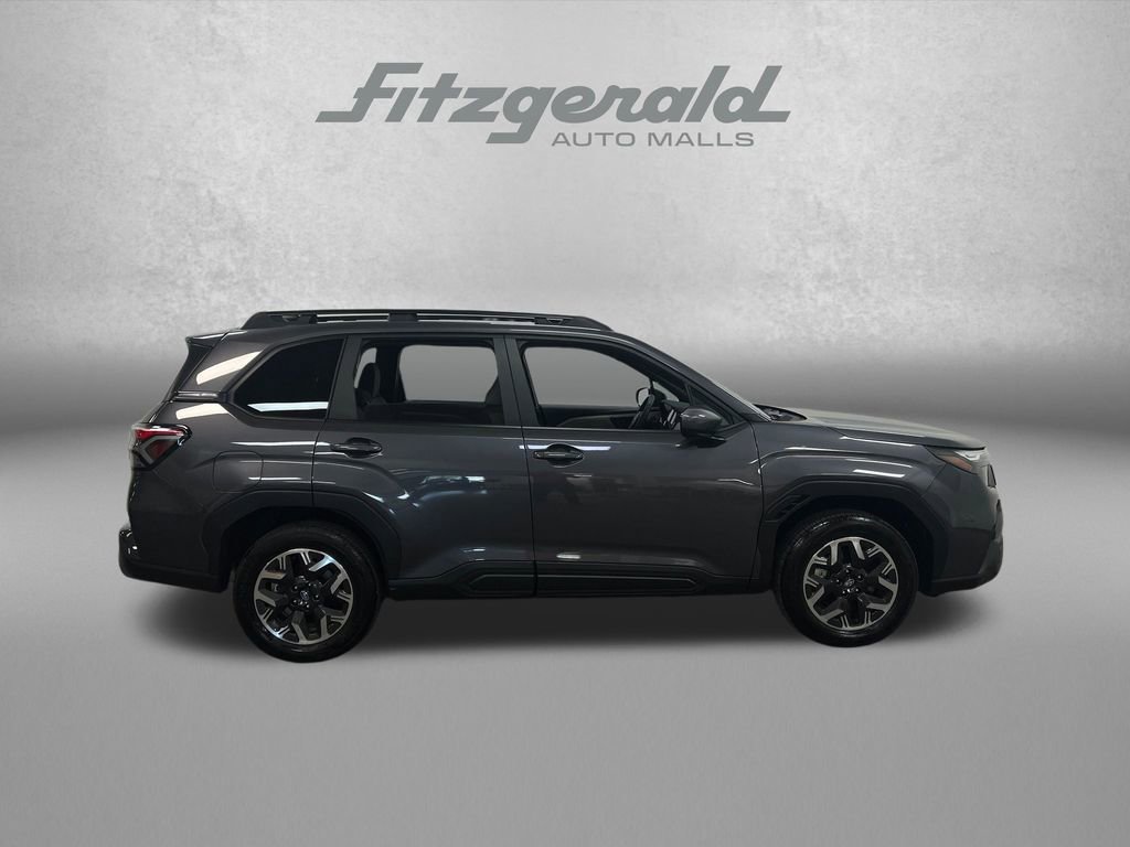Used 2026 Subaru Forester Premium AWD/4WD image 8