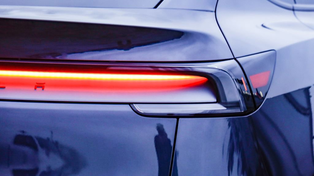 Used 2026 Tesla Model Y Long Range RWD image 10