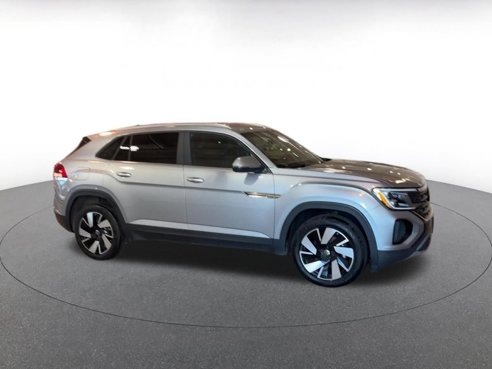 Used 2025 Volkswagen Atlas Cross Sport SE video 2