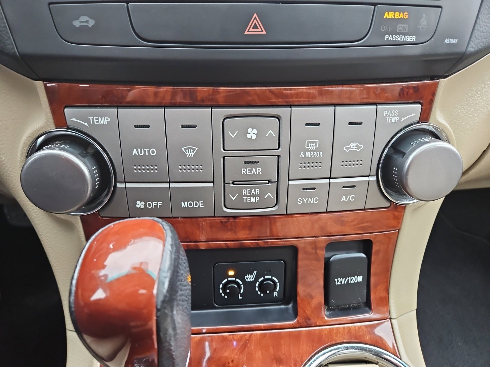 Used 2012 Toyota Highlander Limited image 28