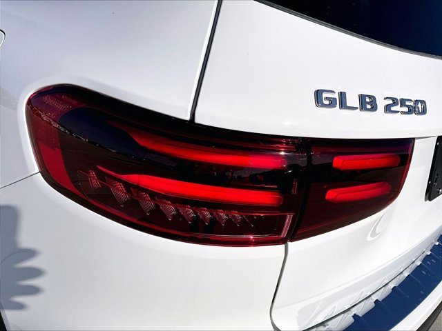 New 2026 Mercedes-Benz GLB 250 image 26