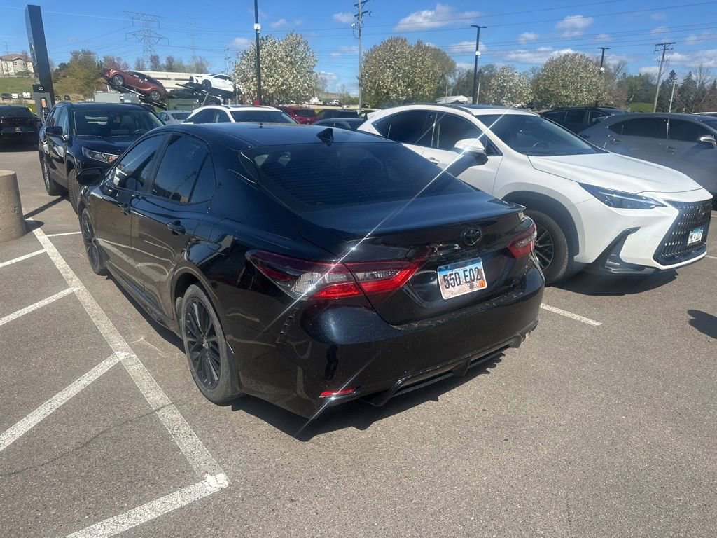 Used 2021 Toyota Camry SE AWD/4WD image 11