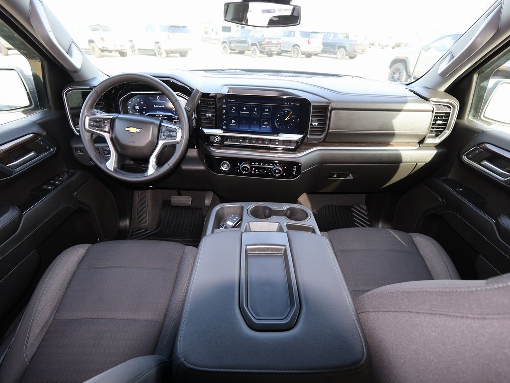 Used 2023 Chevrolet Silverado 1500 LT image 10