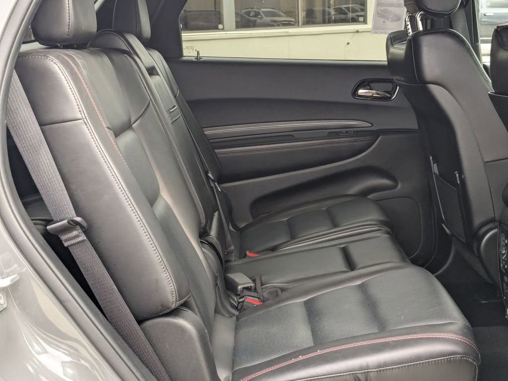 Used 2025 Dodge Durango GT image 31