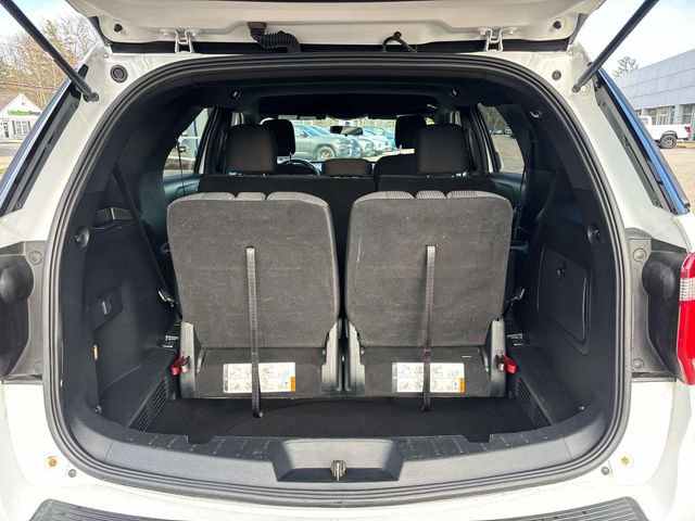 Used 2018 Ford Explorer XLT image 14