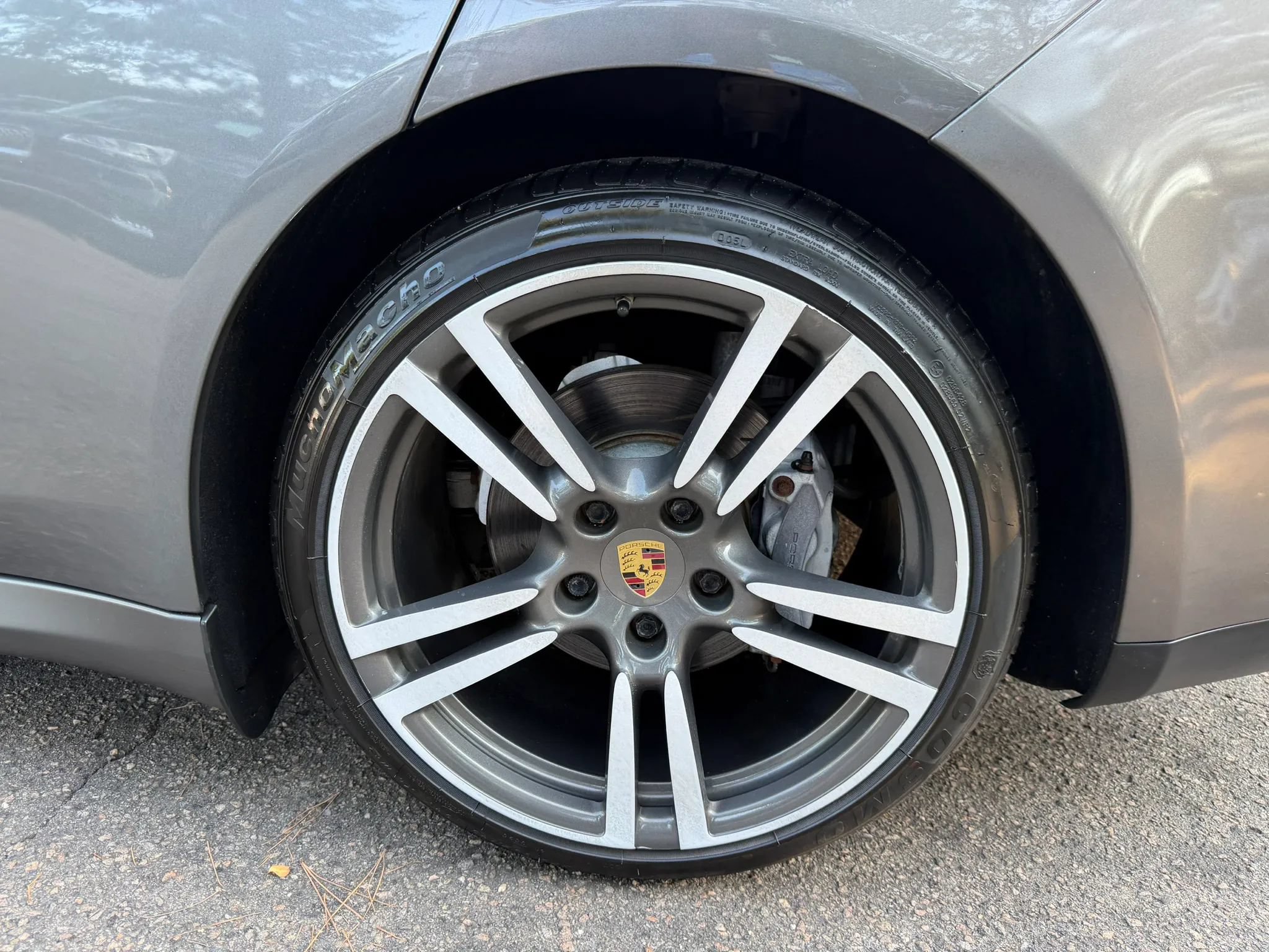 Used 2014 Porsche Panamera RWD image 38
