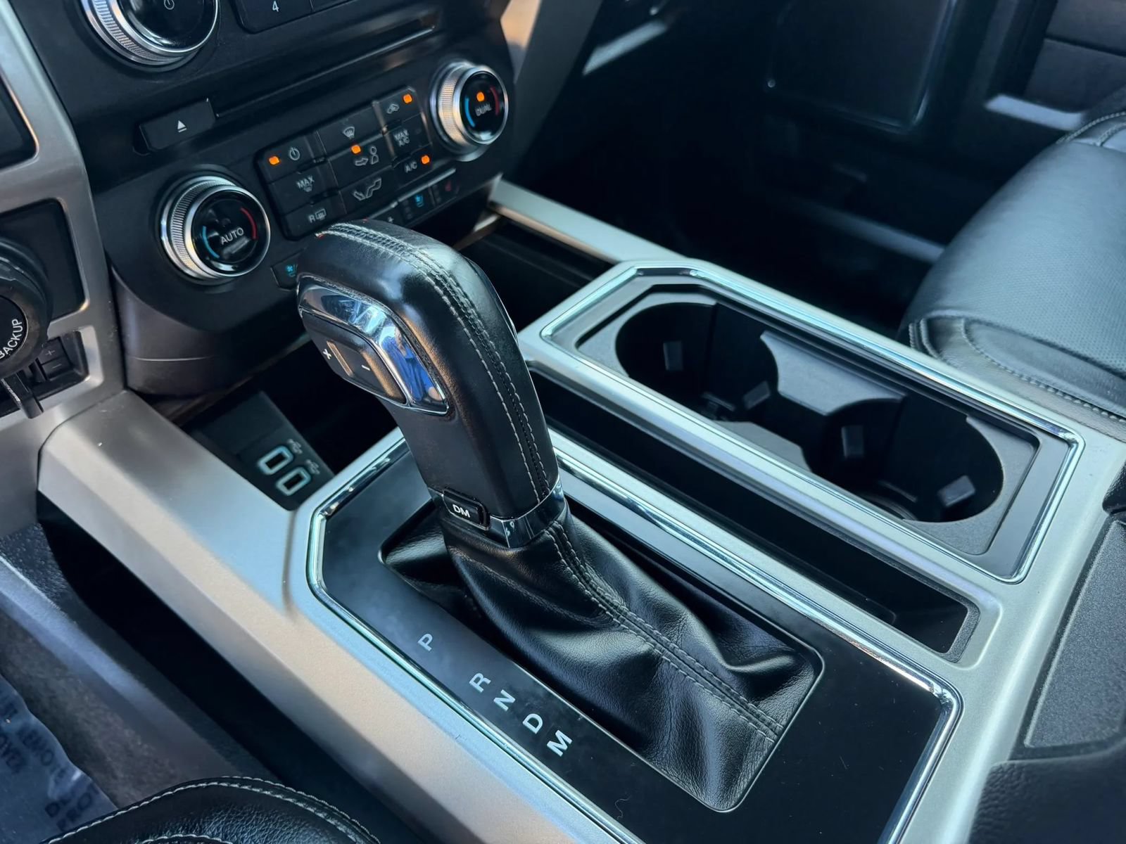Used 2018 Ford F150 Lariat w/ Equipment Group 502A Luxury AWD/4WD image 23