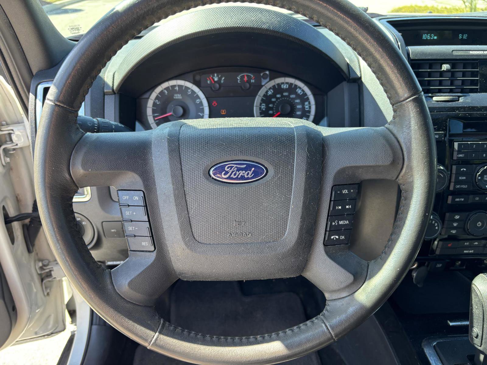 Used 2011 Ford Escape Limited w/ 301A Rapid Spec Order Code image 22