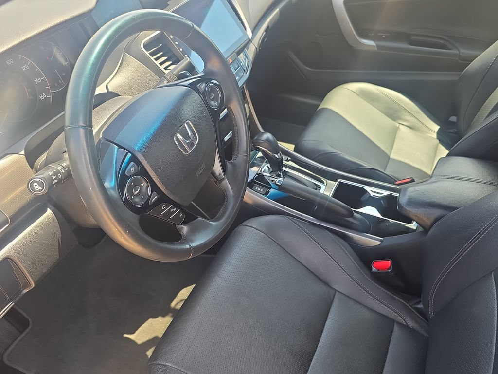 Used 2017 Honda Accord EX-L image 16
