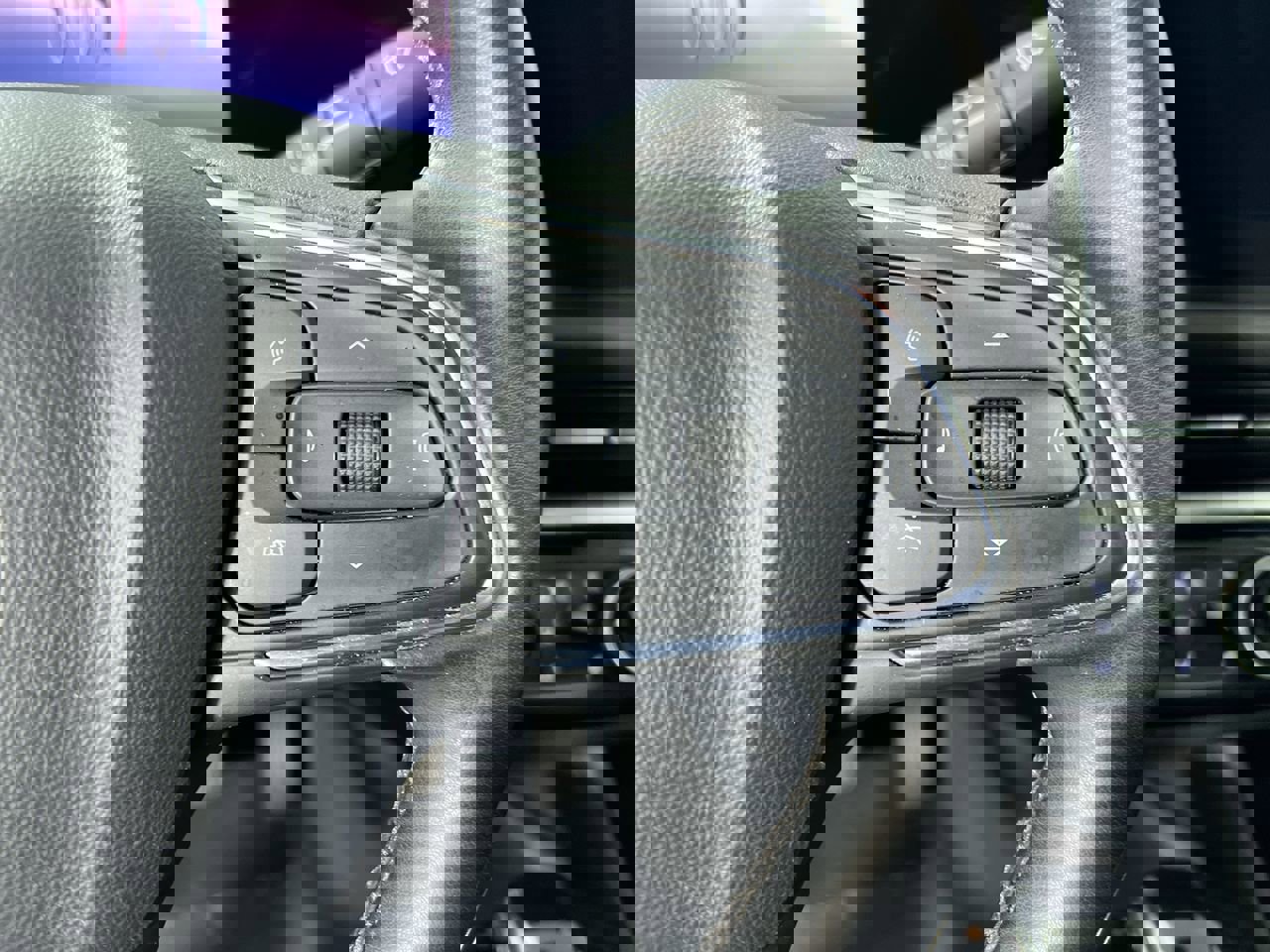 Used 2024 Buick Envista Sport Touring w/ Convenience I Package image 17