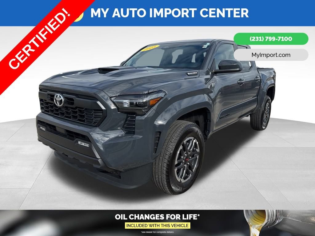 Used 2025 Toyota Tacoma TRD Sport image 3