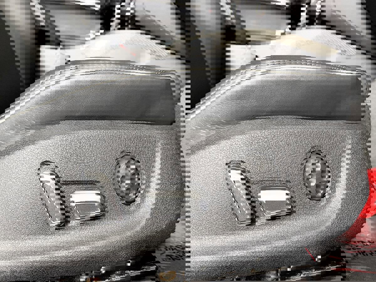 Used 2015 Audi RS 5 Coupe w/ Black Optic Plus Package AWD/4WD image 40