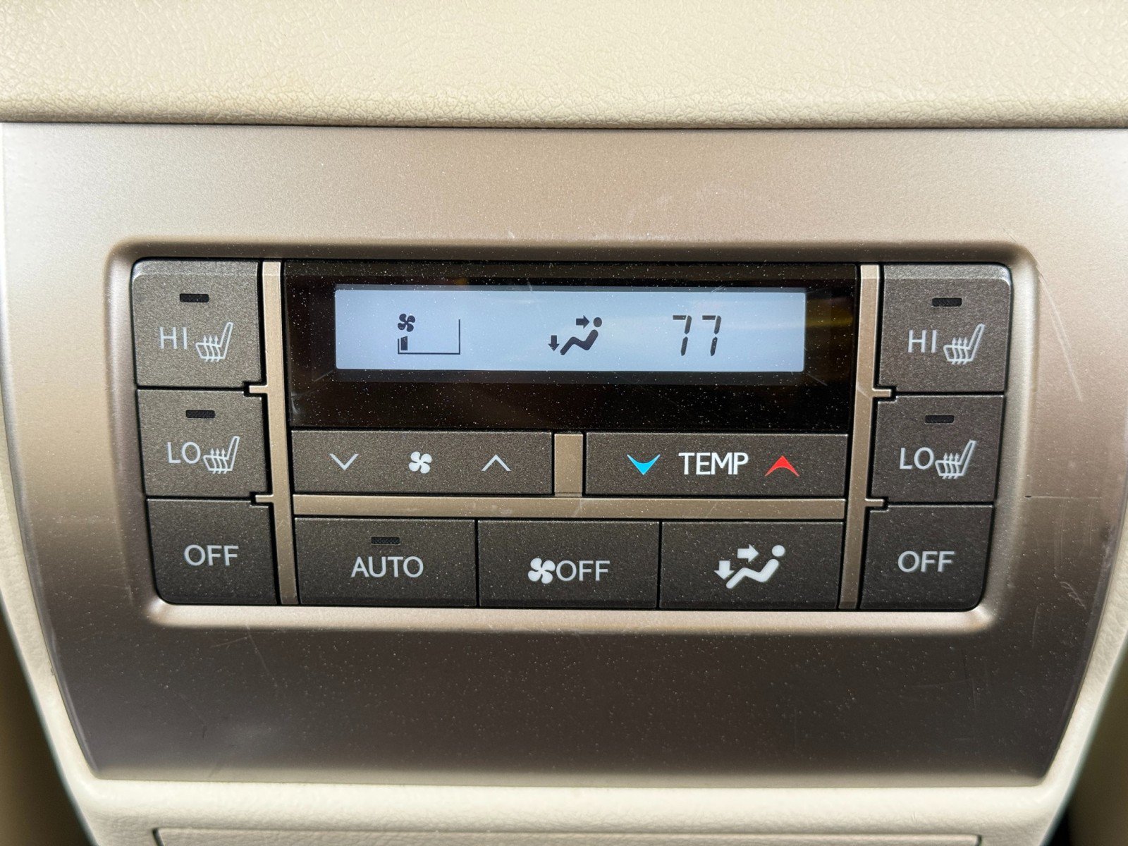 Used 2015 Lexus GX 460 Luxury AWD/4WD image 38