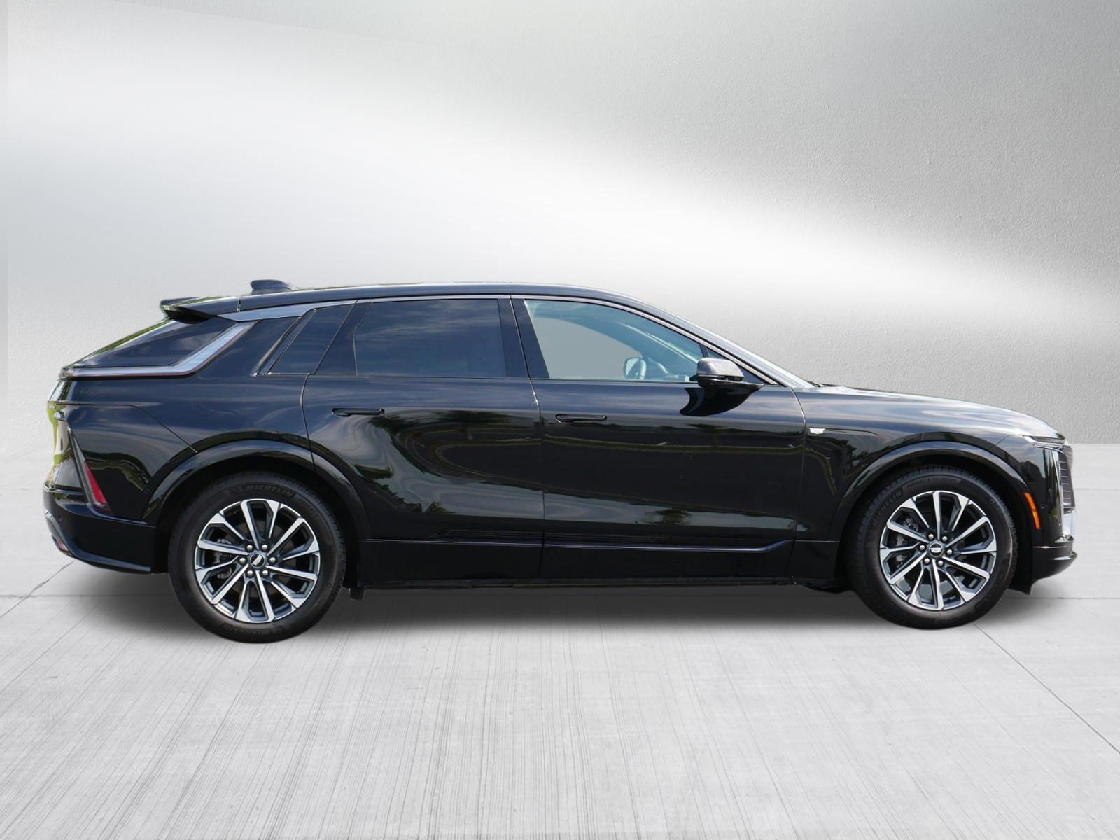 Certified 2024 Cadillac Lyriq Sport AWD/4WD image 7