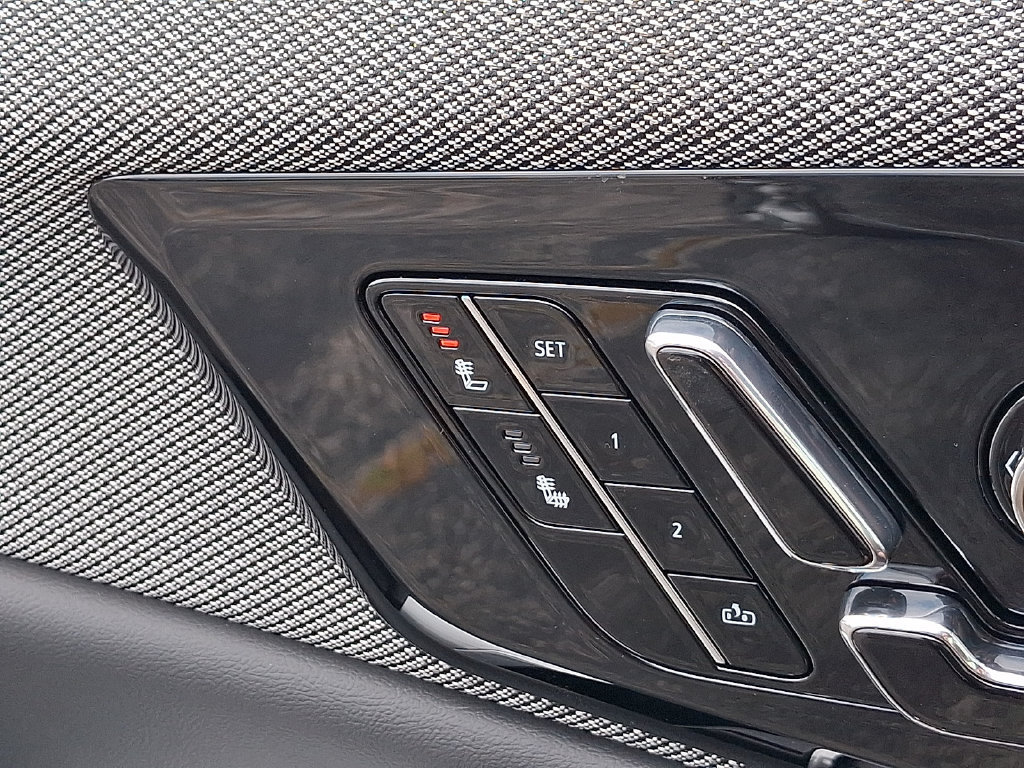New 2027 Cadillac Optiq Luxury AWD/4WD image 14