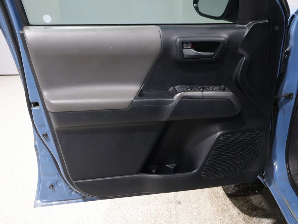Used 2019 Toyota Tacoma SR5 image 13
