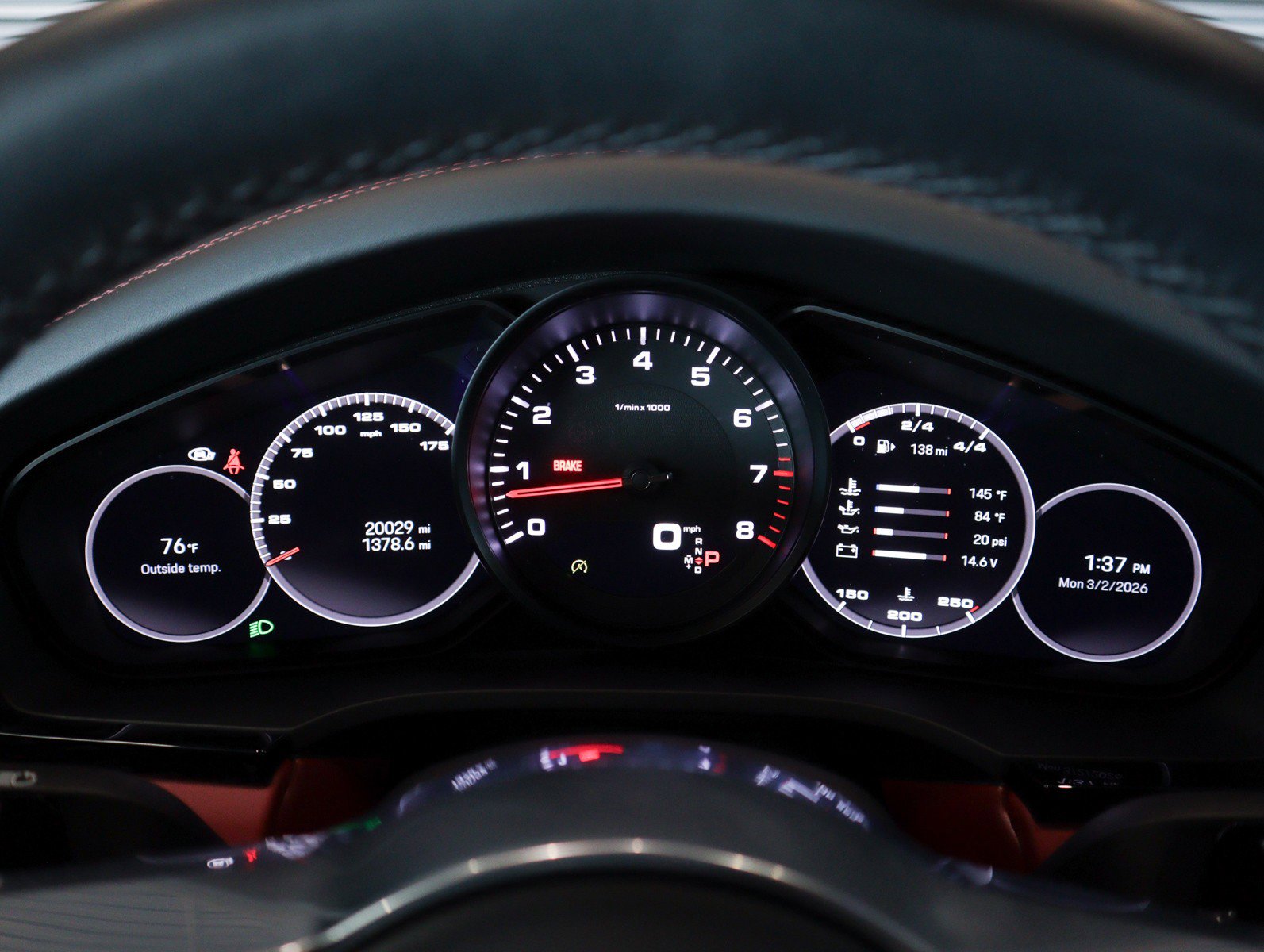 Certified 2023 Porsche Cayenne Platinum Edition image 14