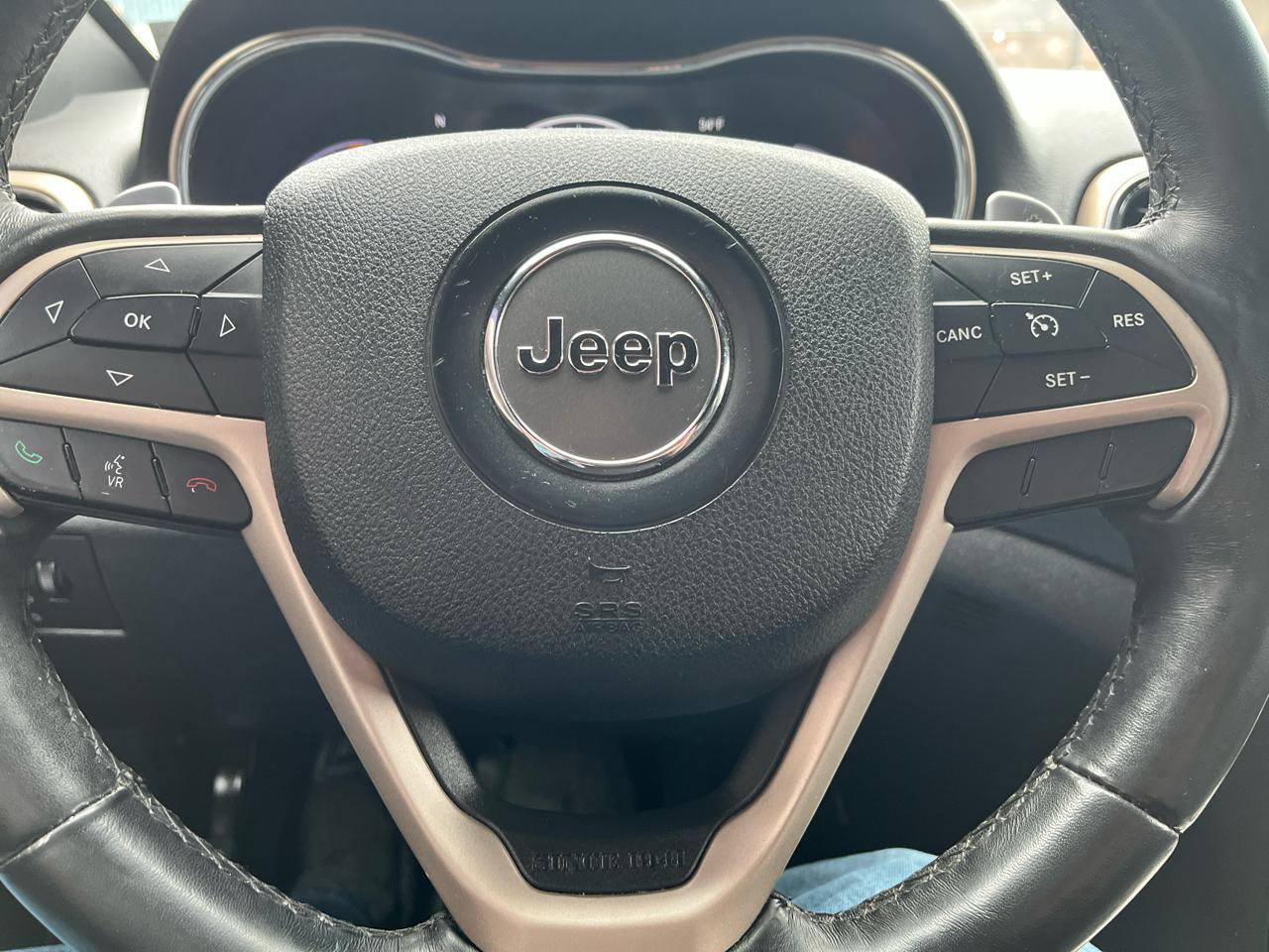 Used 2015 Jeep Grand Cherokee Laredo w/ Quick Order Package 23E image 19