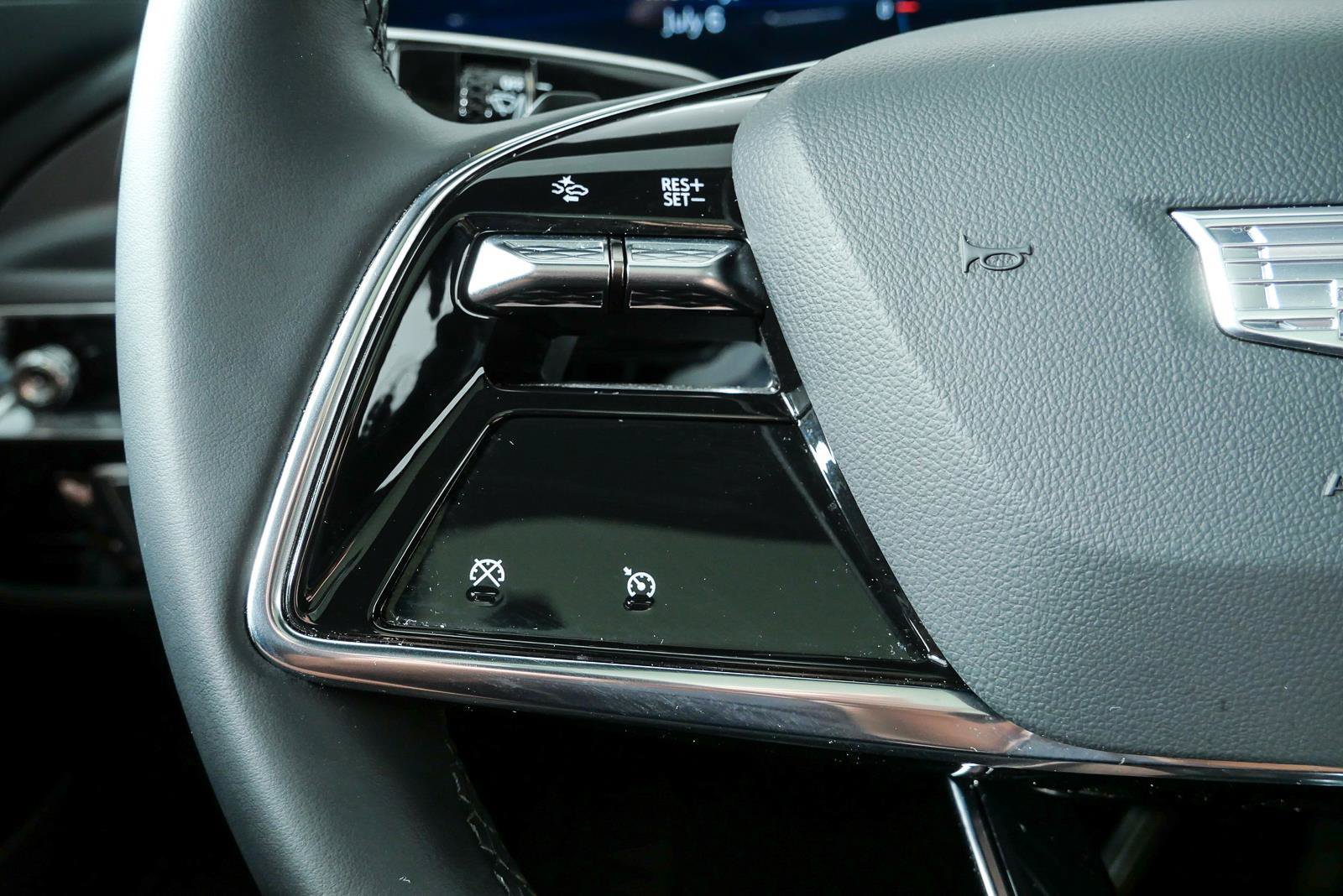 Certified 2024 Cadillac Lyriq Tech RWD image 10