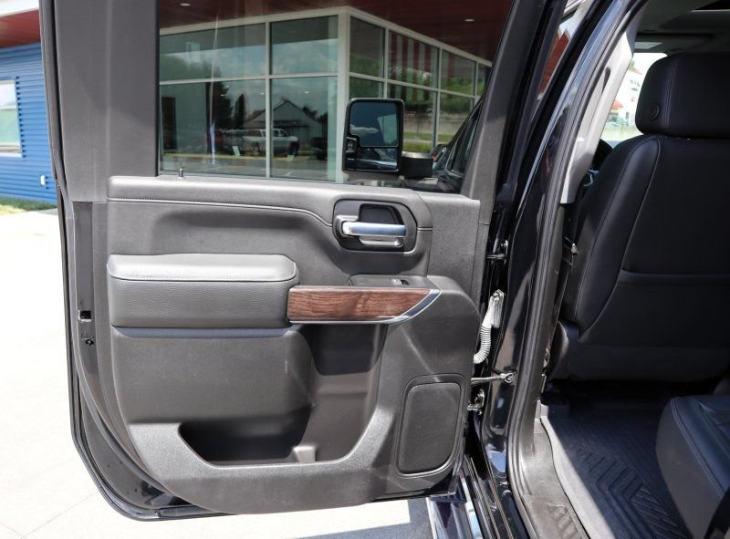Used 2022 GMC Sierra 2500 Denali AWD/4WD image 18