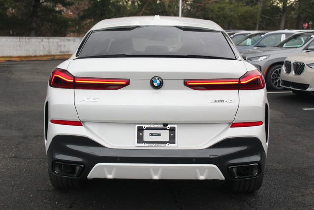 New 2026 BMW X6 xDrive40i w/ Climate Comfort Package image 6