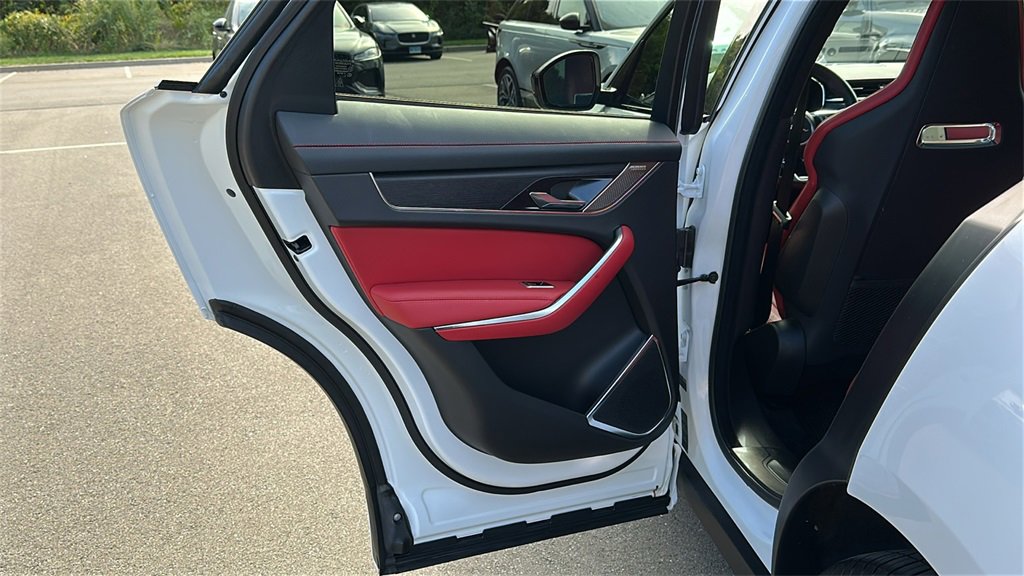 Certified 2024 Jaguar F-PACE R-Dynamic S image 23