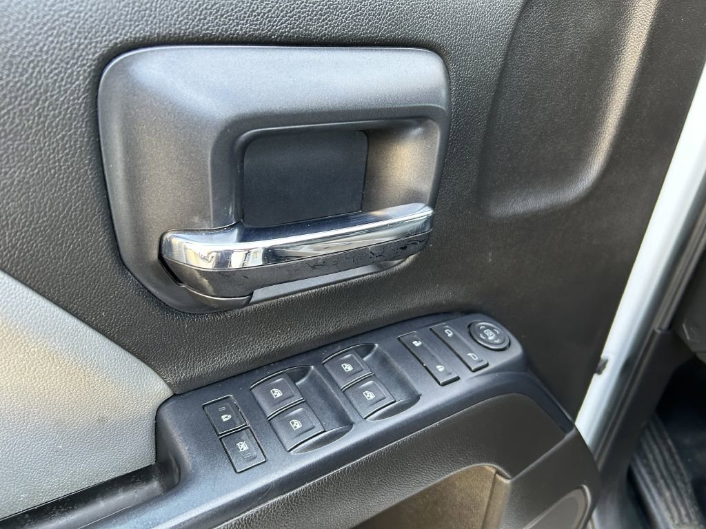Used 2018 Chevrolet Silverado 2500 W/T w/ WT Convenience Package RWD image 4