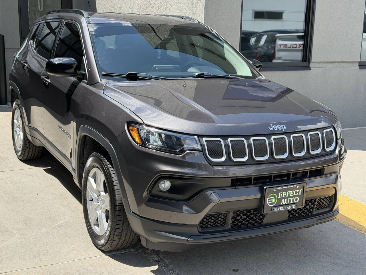 Used 2022 Jeep Compass Latitude AWD/4WD image 7