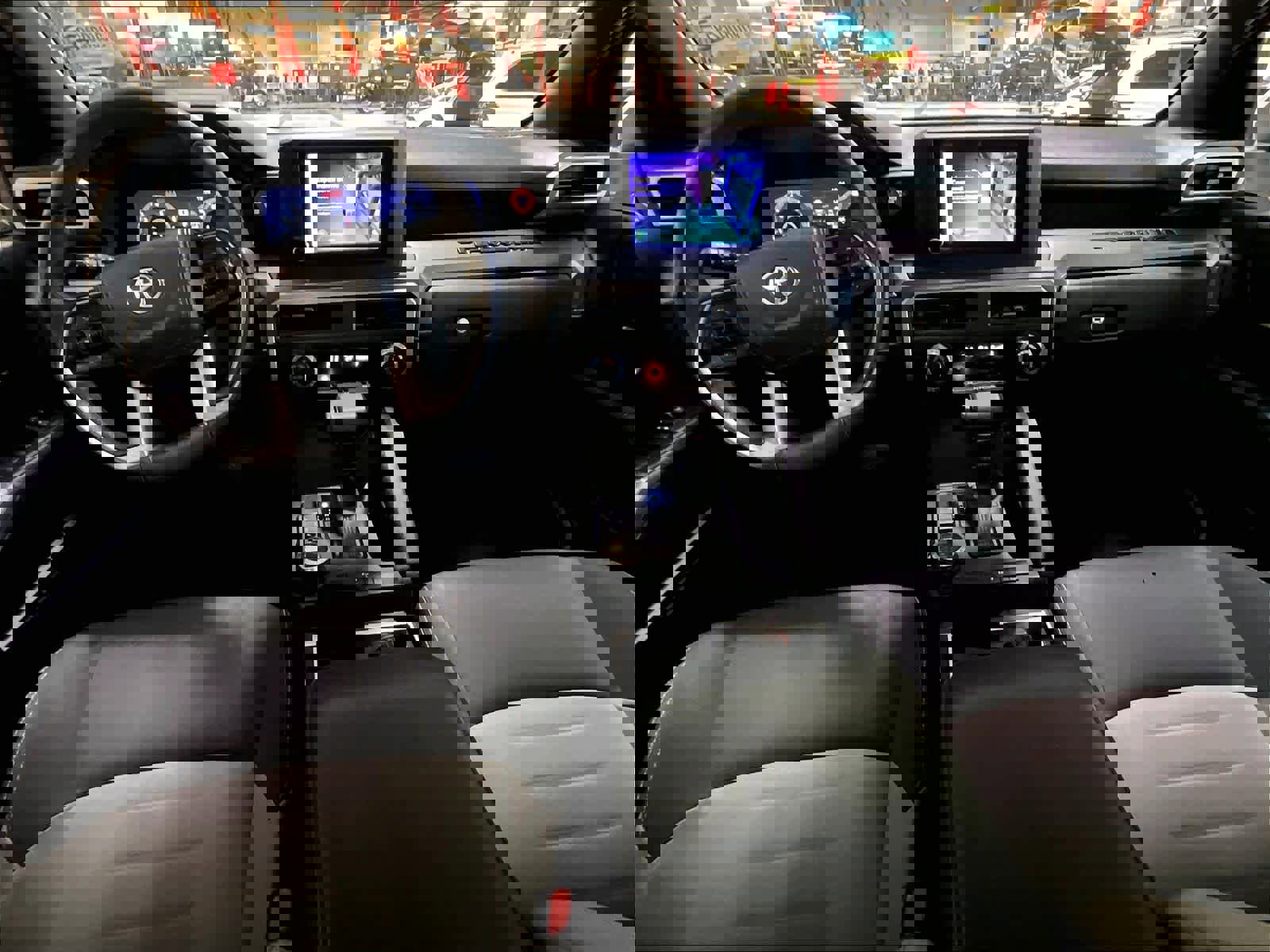 Used 2025 Toyota Tacoma TRD Off-Road image 21