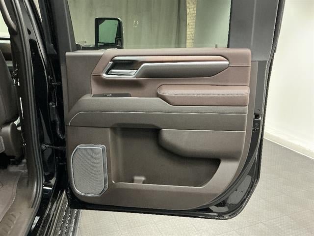 New 2026 GMC Sierra 3500 Denali w/ Denali Reserve Package AWD/4WD image 37