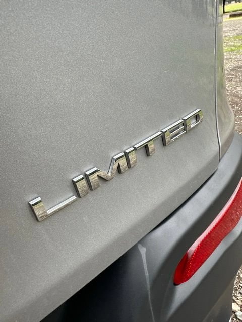 Used 2014 Jeep Cherokee Limited w/ Technology Group FWD image 29