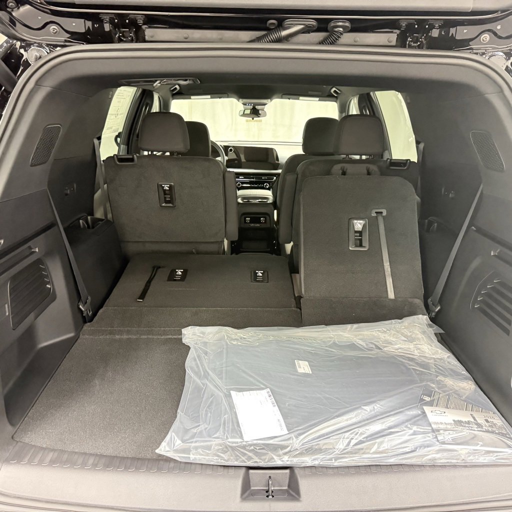 New 2026 Chevrolet Traverse LT image 6