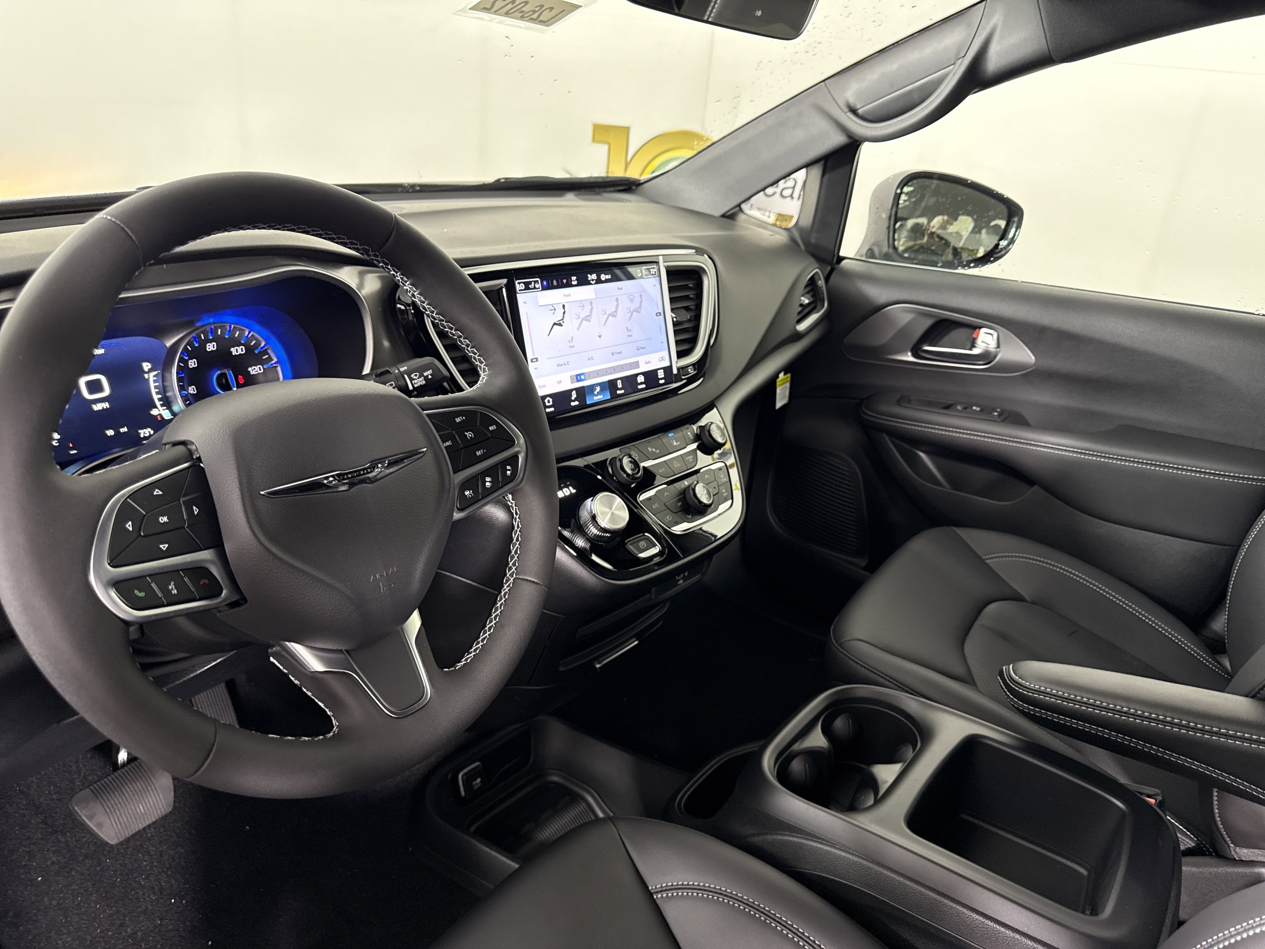 New 2026 Chrysler Voyager LX FWD image 27