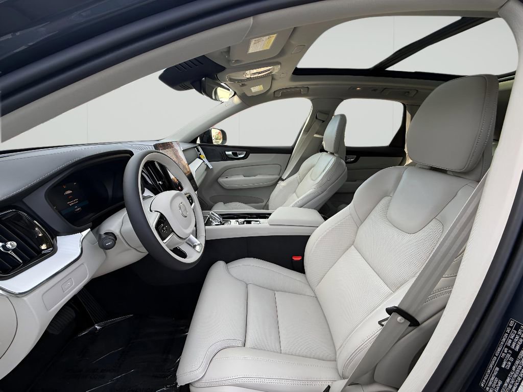 New 2026 Volvo XC60 B5 Ultra w/ Protection Package Premier AWD/4WD image 13