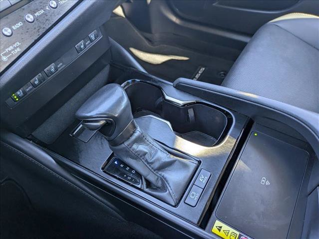 Used 2024 Lexus ES 300h w/ Premium Package FWD image 12